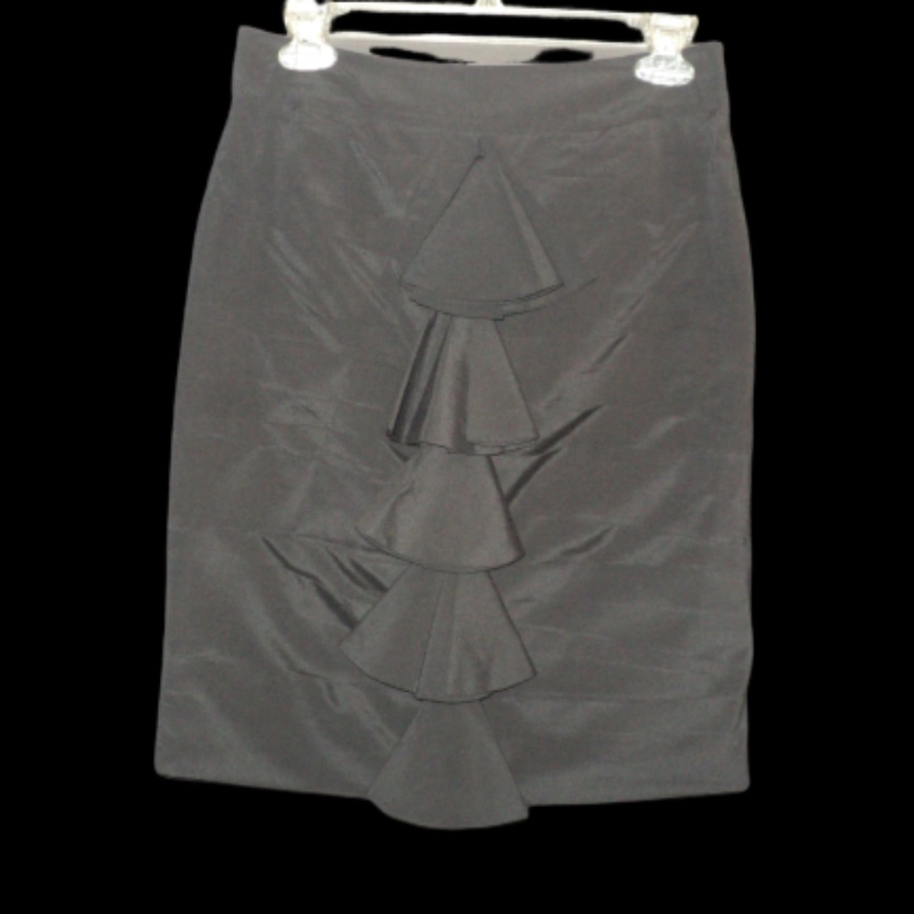 Alice & Olivia Size 6 Skirt Silk Tiered & Flounced